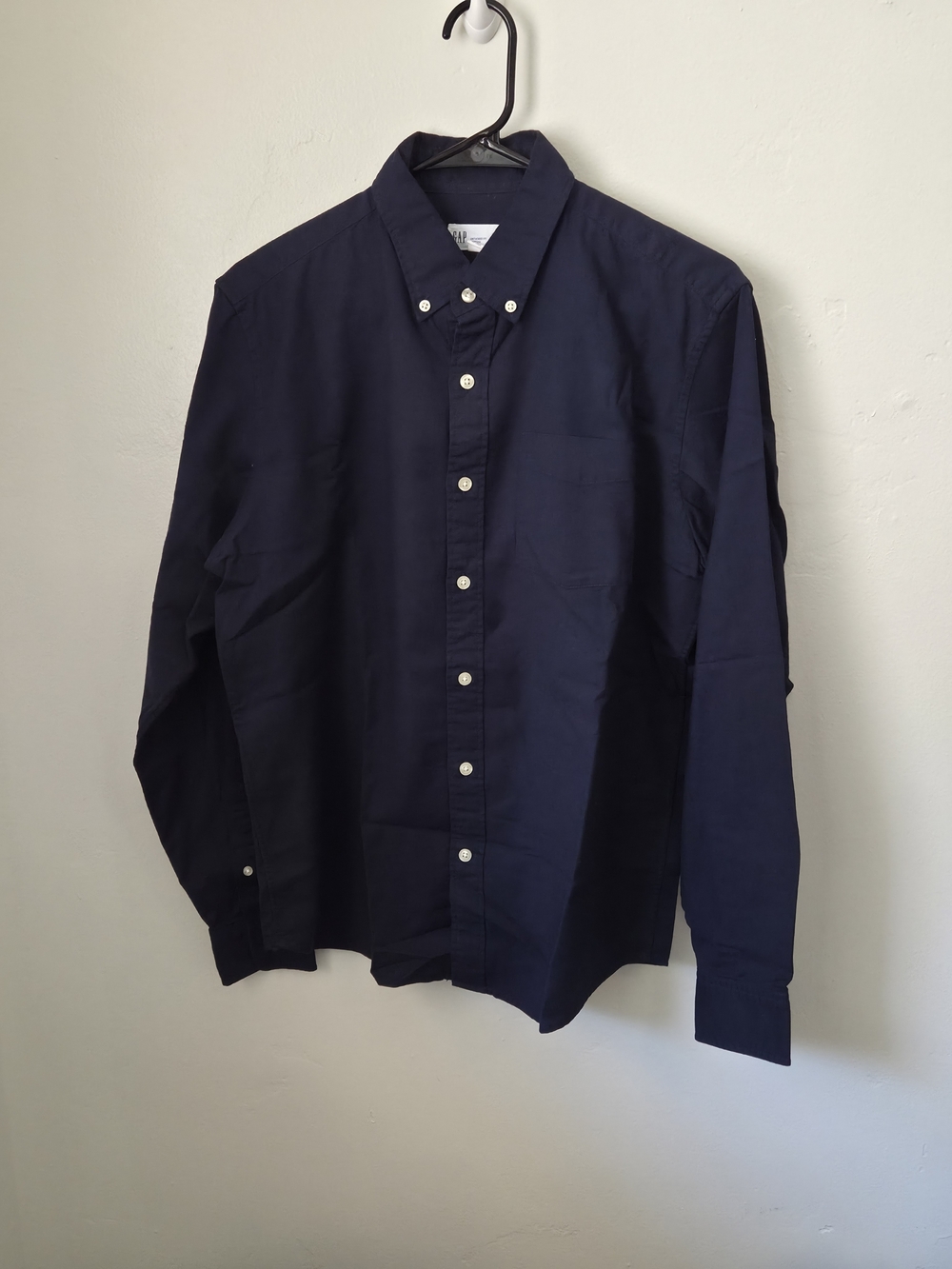 GAP Men's Navy Button-Down Oxford Shirt with White Buttons